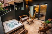 One-Bedroom Deluxe Apartment with Private Hot Jacuzzi