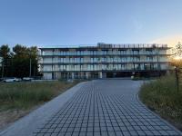 Apartament Wysoki Poziom Mielno z basenem i klimatyzacją w Art Lake dwa pokoje aneks łazienka balkon - Chambres d'hôtes Mielno