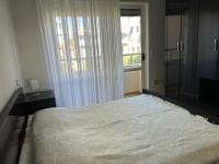 Appartamento con 1 Camera da Letto, Balcone e Vista Mare