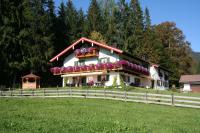 B&B Ramsau - Landhaus am Waldrand - Bed and Breakfast Ramsau