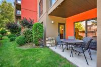 Bright 3 Bd at Playa 114 w Patio and Pool and Near Beach - Ferienwohnung Kelowna