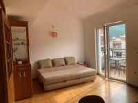 Attic with mountain view on Mainski Put - B&B Budva
