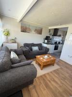 POPPY & MARLEYS RETREAT hemsby, electricity and bed lining included, close to beach and amusements, a great little escape for exploring the coastal towns of Norfolk - Chambres d'hôtes Great Yarmouth