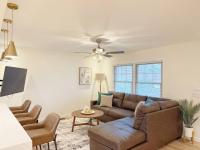 Northside Newly Renovated Stylish 3BR 2BA - Bed and Breakfast Evansville