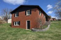 Northside Newly Renovated Stylish 3BR 2BA - Bed and Breakfast Evansville