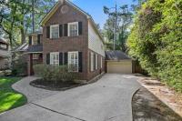 The Woodlands 4BR Forest Retreat-Pool, Spa, Grill, Nature Trails & Baby Friendly - B&B Spring