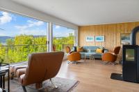 Arctic Panorama, 4BR Villa with Spectacular Views - B&B Tromsø