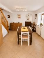 Hisa pri Ovcicevih - B&B Komen