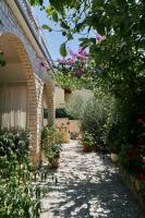 Apartamento con balcón
