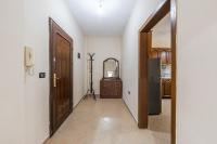 Green Waves Retreat 1BR Apartment by PikHost - B&B Golem
