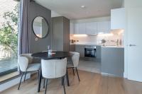 Stadium View Flat with Terrace, Gym & Co-Working - B&B London