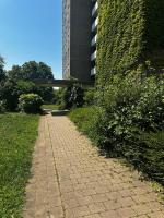 Panorama City Appartement Göppingen - 5 Einzelbetten, Küche, Balkon, Parkplatz, Aufzug, WLAN - B&B Göppingen