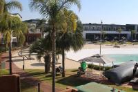 First Gen lagoon facing luxury apartment - B&B Pretoria
