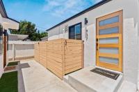 Walk to Beach (3 Blks)! 2BR/2-Beds PB Gem + AC - Ferienwohnung San Diego
