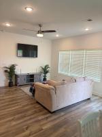 Modern Comfort - B&B Morrow