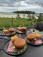 Agroturystyka Myślinów - Black Horse Bar&Grill - Chambres d'hôtes Męcinka