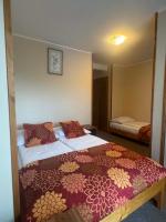 Dreibettzimmer mit Bergblick