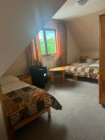 Familienzimmer mit Bergblick