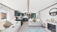Bumblebee - 2 Bedroom Lodge - Manorbier - B&B Tenby