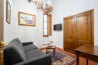 Medici's Phoenix 1 min to Signoria Square - Bed and Breakfast Florence