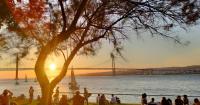Charming 2-Bedroom Apartment in Almada, Near Lisbon - Ferienwohnung Almada