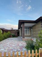 Cottage on Issyk-Kul, Royal Beach - B&B Choktal