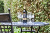 Charming 2-Bedroom Oxford House with Private Garden - Chambres d'hôtes Oxford