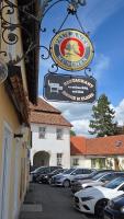 Smoke and Flame, Cafe-Pension am Tor, 14 qm Zweibettzimmer - Ferienwohnung Rottenbuch