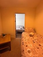 Three bed apartment in the Tower - Ferienwohnung Swansea