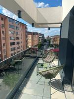 Luxury Studio Chiajna - B&B Roșu