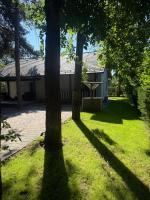 Fenyőzug Vendégház - Bed and Breakfast Pócsmegyer