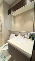 Fully furnished 1BR inside Tambuli Resort -Resort Living Tower F - 11th floor - Chambres d'hôtes Maribago