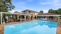 4BR big family house with huge pool - B&B Brisbane