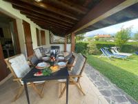 Villa Dolce Riva Lake Escape by Booking Garda Lake - Chambres d'hôtes Manerba del Garda