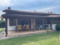 Villa Dolce Riva Lake Escape by Booking Garda Lake - B&B Manerba del Garda