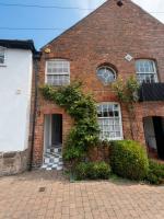 Cosy & spacious 3BR by Warwick castle - B&B Warwick