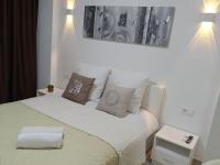 Kyiv Cocoon, Warm & Unique Apartment near Rail Station - Chambres d'hôtes Kiev