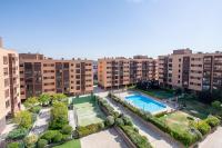 Piso Exclusivo con Piscina y Atención 24 horas cerca del Aeropuerto e IFEMA - B&B Madrid