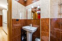 Sunny Shore Apartment Beach Walk by PikHost - Ferienwohnung Golem