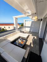 Huge Sea Terrace - Sunset Views - Terrazza Fronte Mare 2 Passi Dalla Spiaggia - B&B Bosa Marina