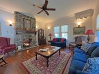 Historic Bryson House Beautifully Restored Historic Home in the Heart of Downtown Bryson City - B&B Bryson City