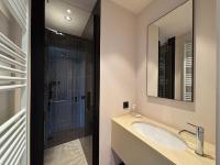 Bright Apartment Overlooking Tenbosch Park - B&B Bruselas