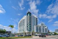Spacious 2-Bedroom Apartment - Bed and Breakfast Miami