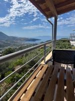 Lucas apartments - Bed and Breakfast Himarë