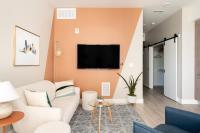 Colorful Western Vibe - Pet-Friendly - Zuni Lofts - B&B Denver