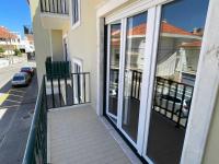 Stylish Coastal Apartment with Sea View - B&B Lourinhã