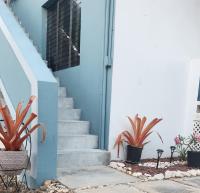 A HillTop level Island Paradise - Ferienwohnung Crocus Hill