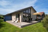Haus JadeMuschel - behagliches Haus mit Aussicht - B&B Schweiburg