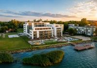 AquaVibe Apartman - B&B Fonyód