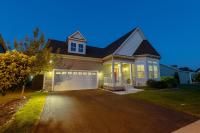 Exec 4BR3BA 3 Desks, Fios Garage Adults 18 - B&B Middletown